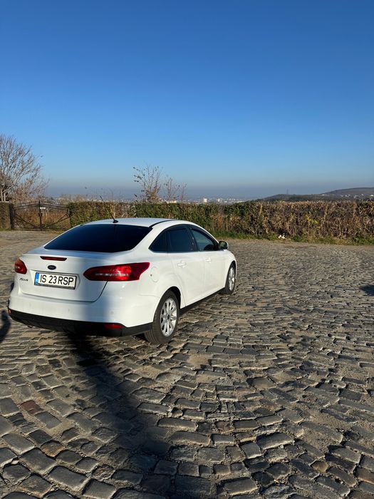 Ford focus titanium primul proprietar