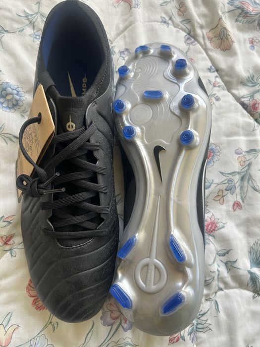 Нови футболни обувки Найк - 45 номер