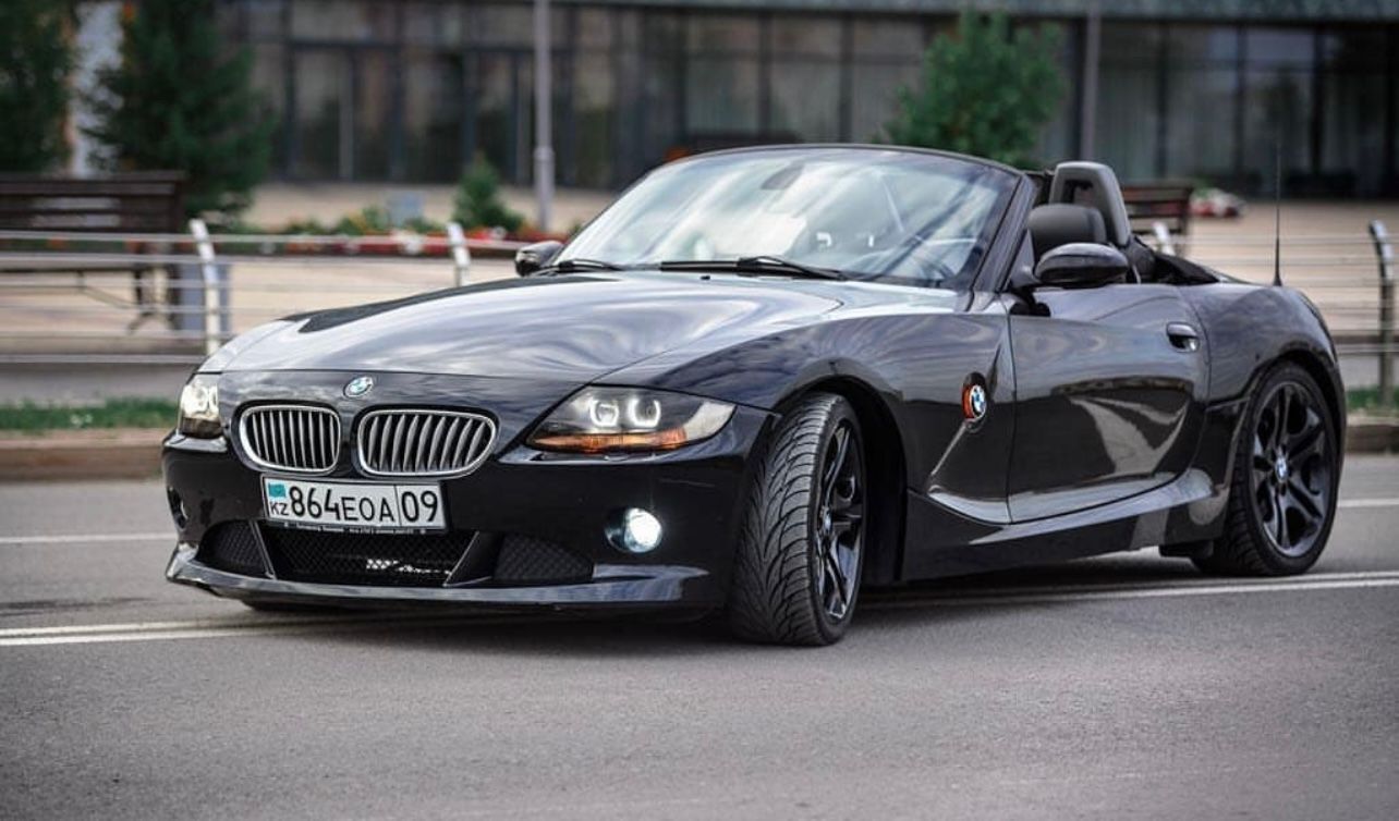 BMW z4 Silver 2011