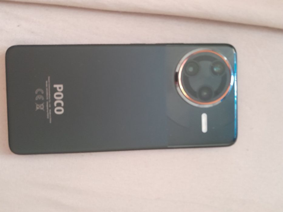 Poco f7 ultra продам срочно