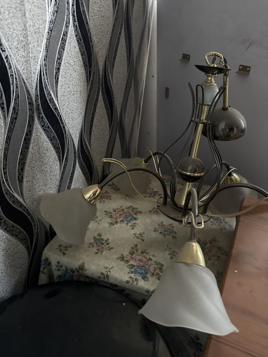 Продам стол компьютерный