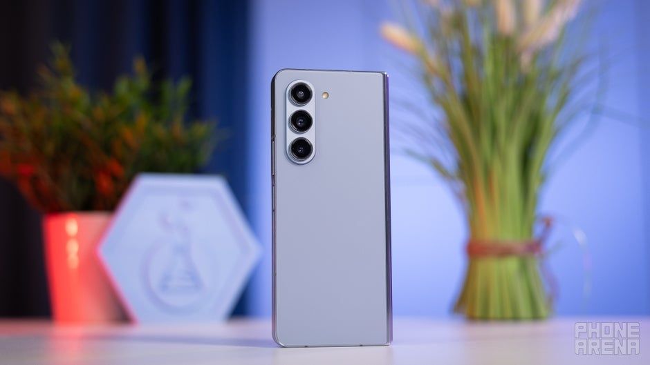 Samsung z fold 5 512gb Сатылады состояние четкий