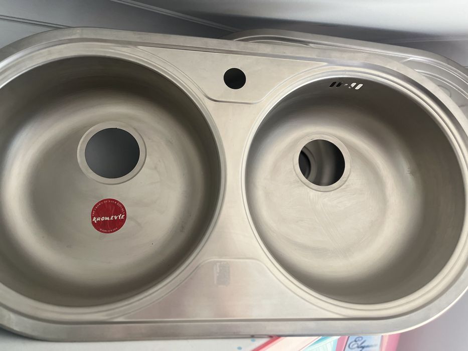 Мойка на две чаши