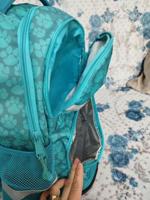 Ученическа раница с дъждобран