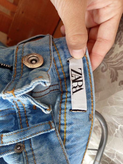 Продам джинсы Зара