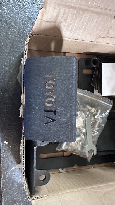 Багажник на крышу платформа на тойоту