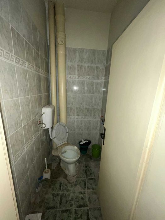 Дава се под наем Магазин в Казанлък - 395 кв.м за 239393.49 € - Снимка #5