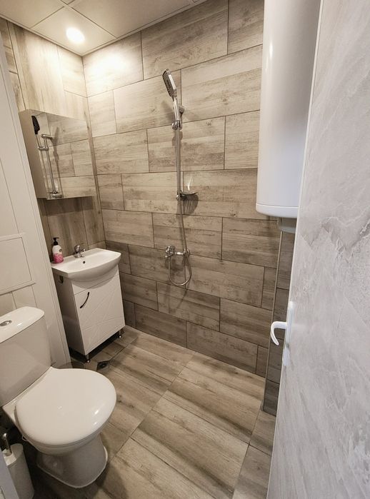 Отдава едностаен -Дружба 3 ,бл 5