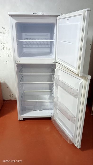 Холодильник Бирюса