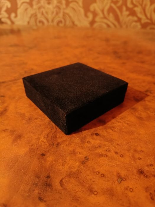 Футляры для монет