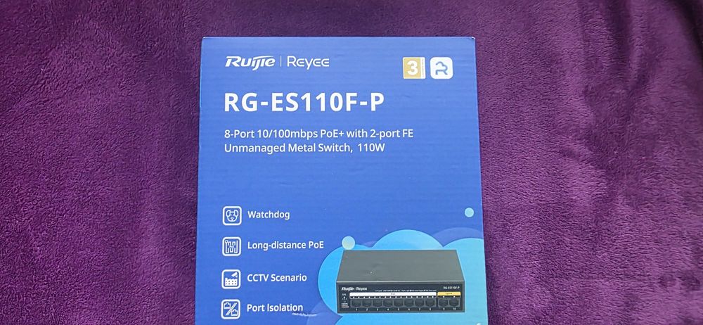 NVR Hikvision  3 tb hdd poe комуникатор + 2 камери.