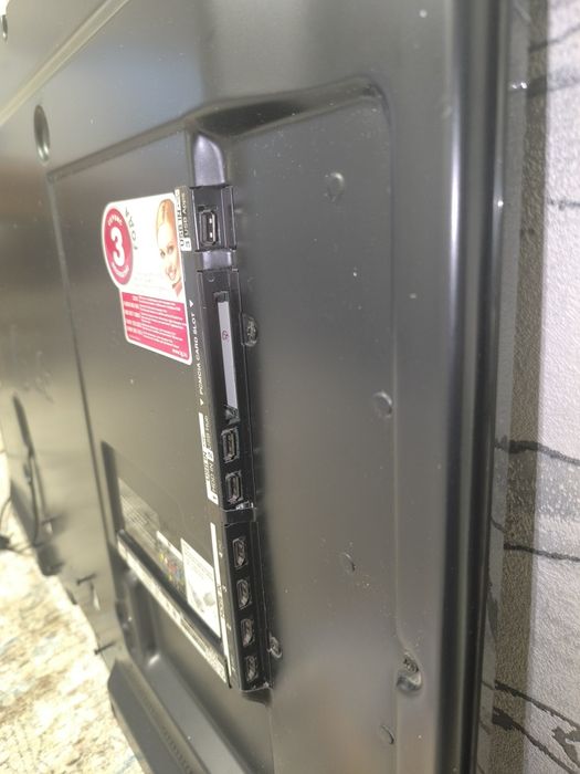 Продам телевизор LG