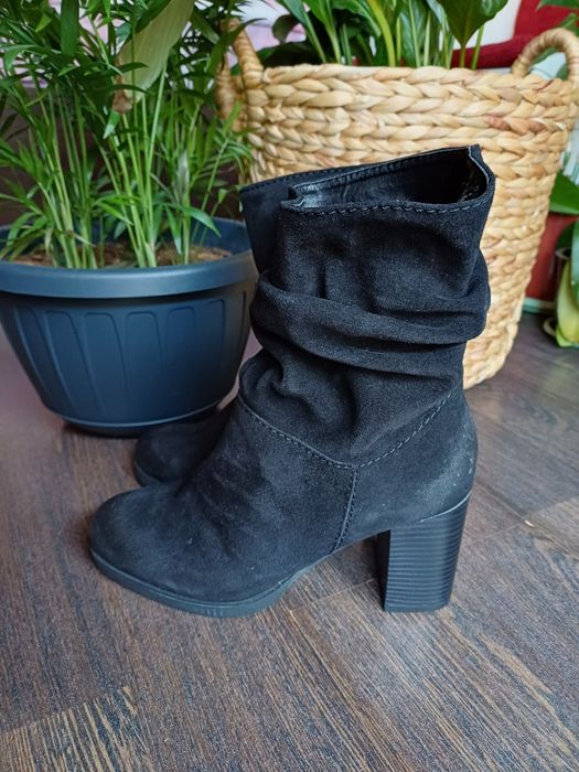 Ghete/ botine piele intoarsa