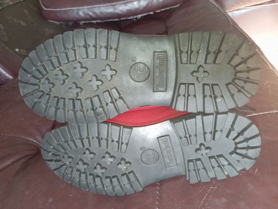 Продам ботинки женские б/у