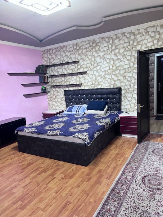 Квартира сотилади Шайхонтохур тумани Гулобод ор.р Флоренсия туйхонаси