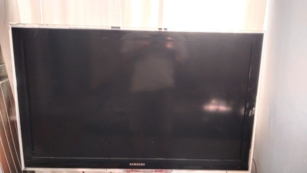 Телевизор самсунг