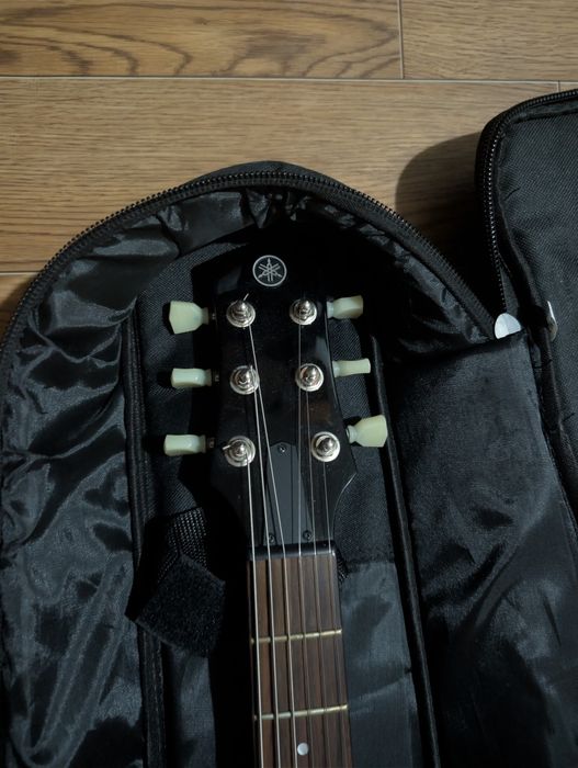 Электрогитара Yamaha RSE20