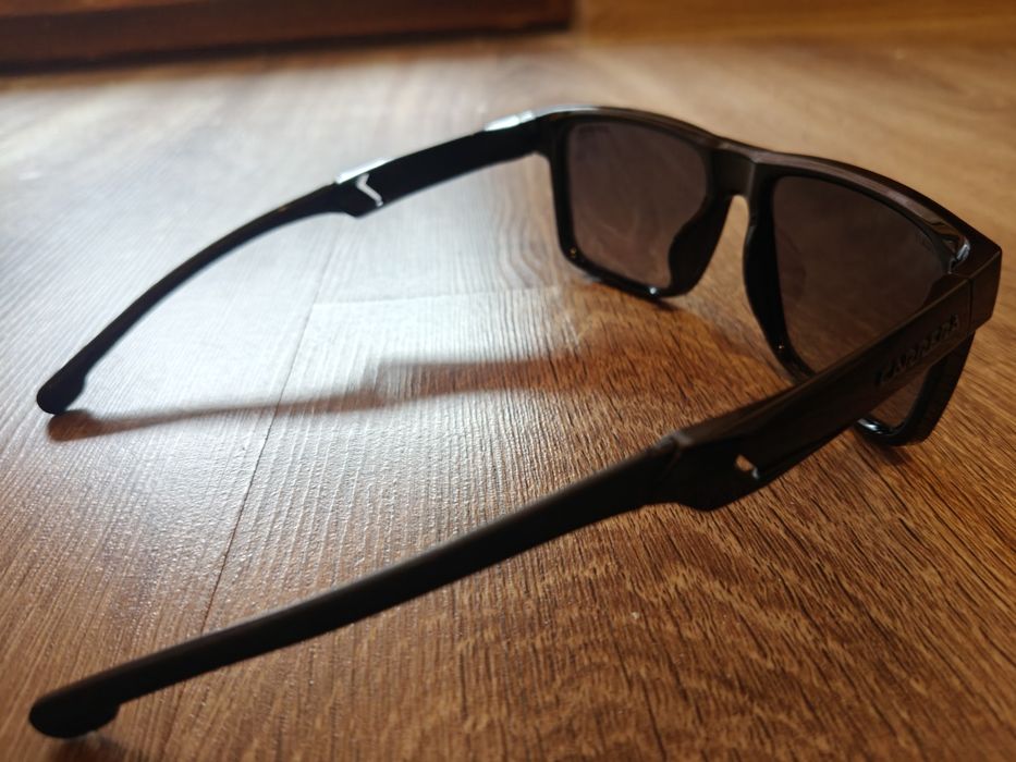 Оригинални слънчеви  очила Carrera Ducati