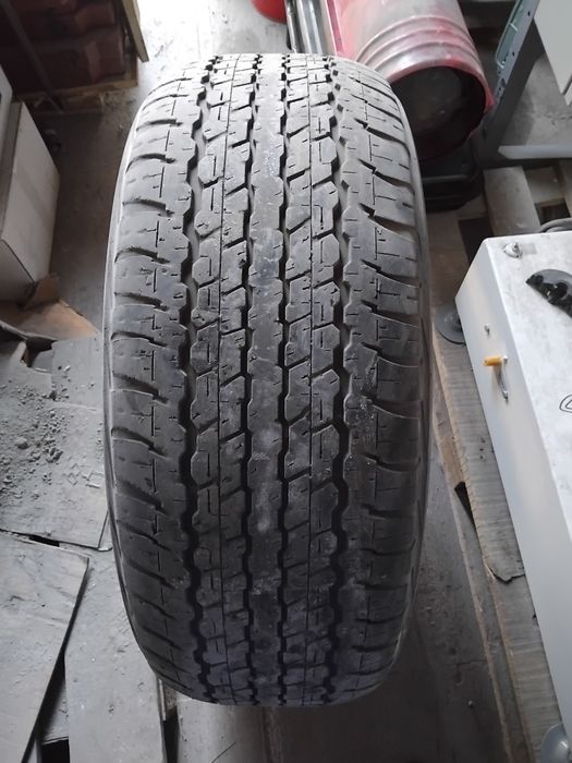 Шины на 16 и на 17 три комплекта.