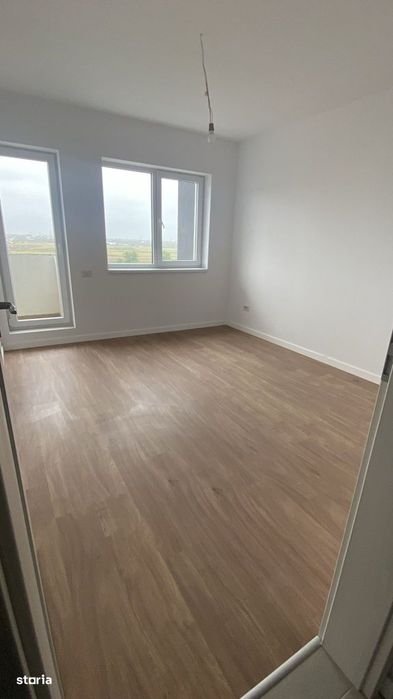 Apartament 3 camere decomandat, 44mp curte proprie, metrou Berceni