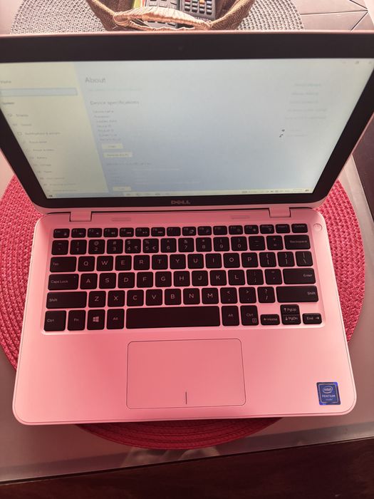 Лаптоп DELL Inspiron (P24T/P24T001)