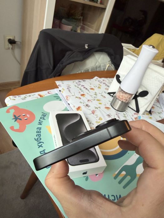 Apple iPhone 15 Pro 256GB Titanium Black