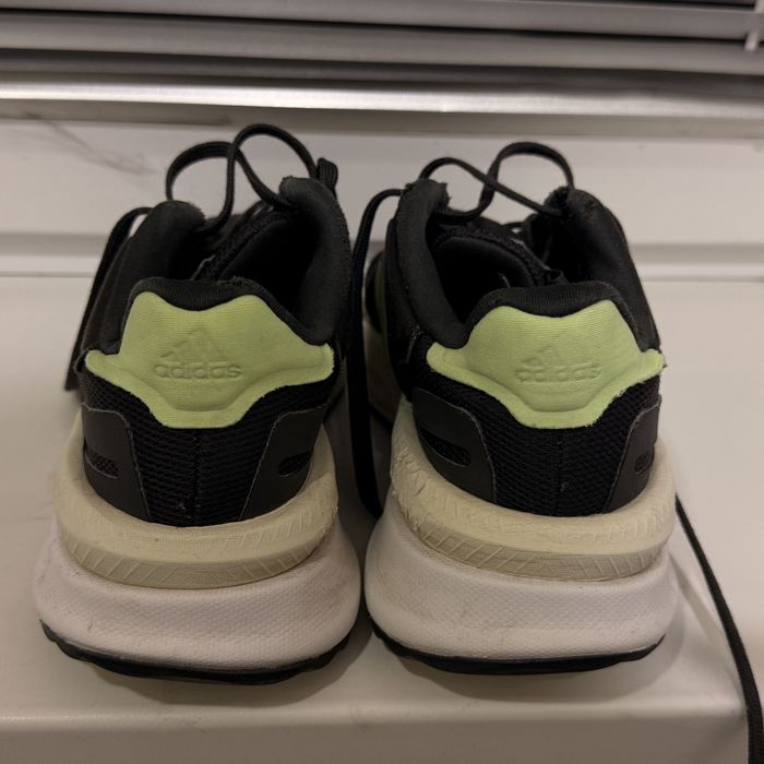 Кроссовки адидас, 36р, бу,