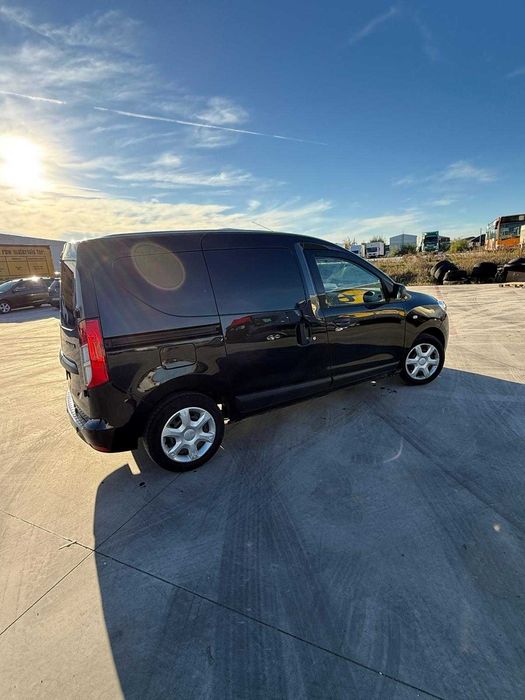 Dacia Dokker 2020 • Diesel • 70 kW / 95 CP • 125.000 km  • Negru