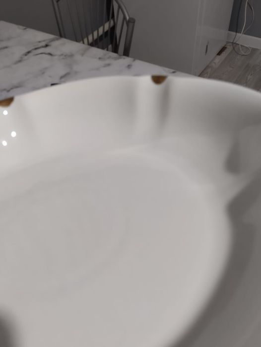 Продам белый фруктовницу