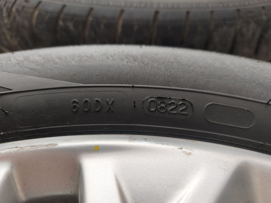 Продавам 5x108  джанти 17 цола  с летни гуми  за Ford