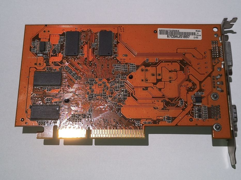 Placa video retro ASUS Radeon 9550 256mb RAM