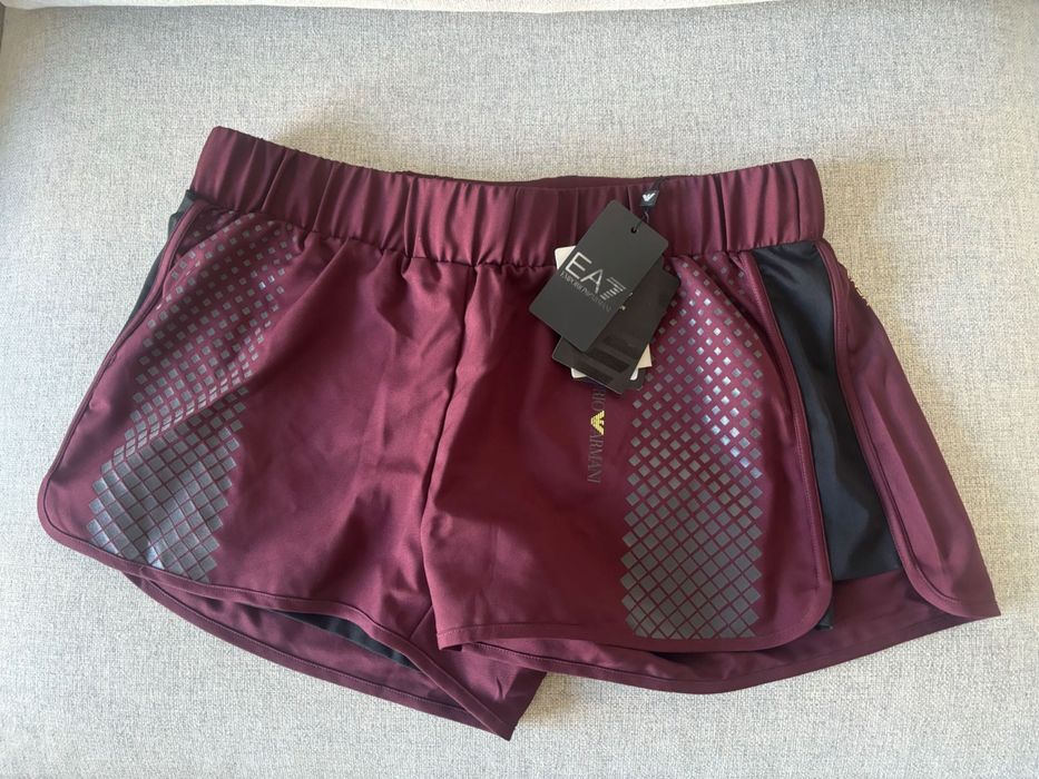 Оригинални нови Emporio Armani къси спортни панталони L, Zara S размер
