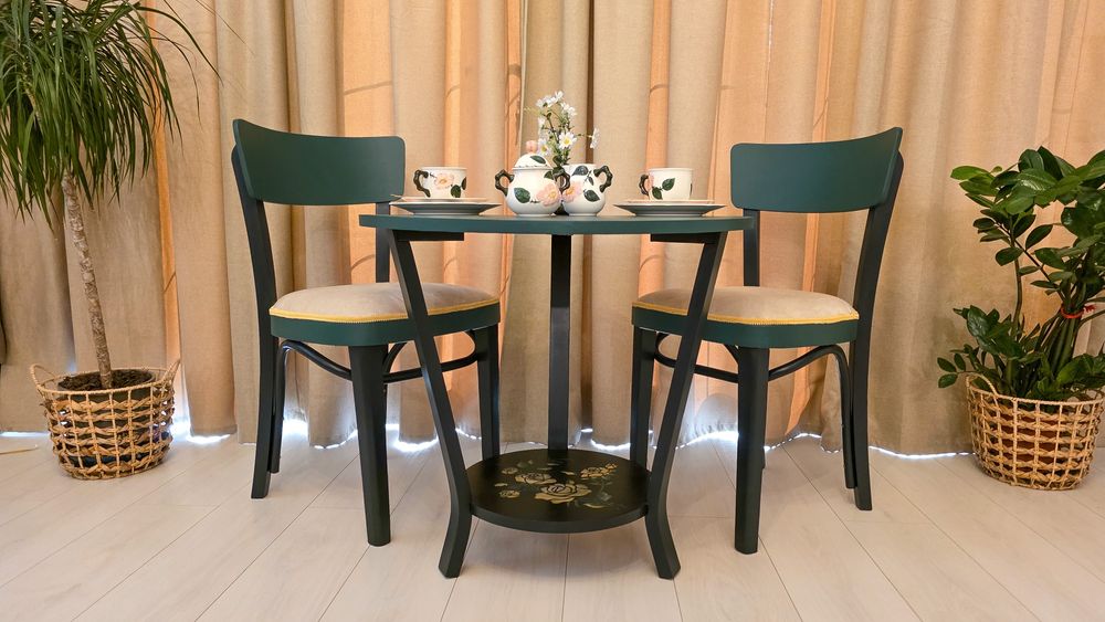 Set recondiționat 2 scaune și masă