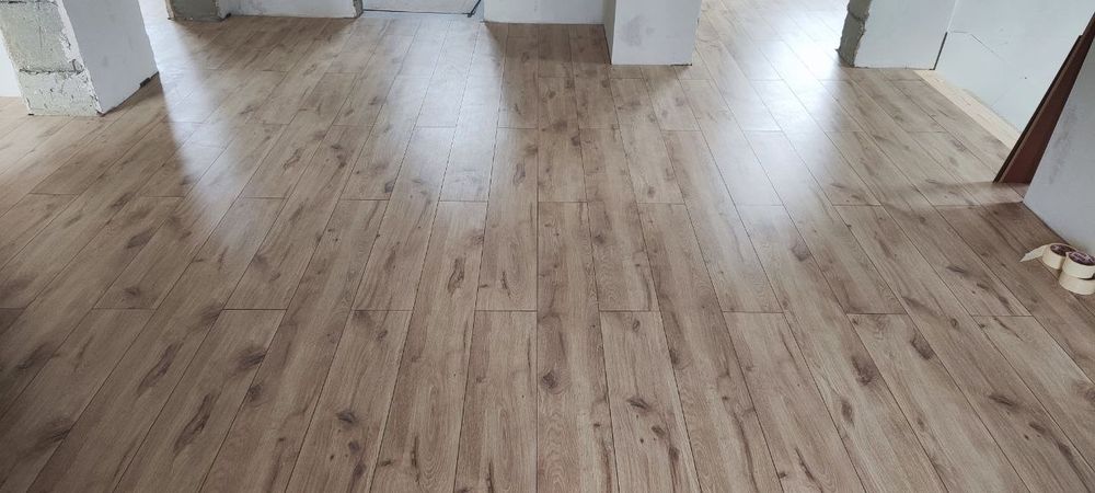 Укладка ламината и линолеума