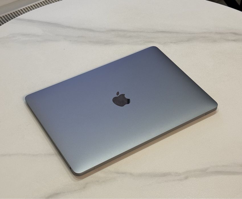 Продам Macbook Air 512 Gb 2023