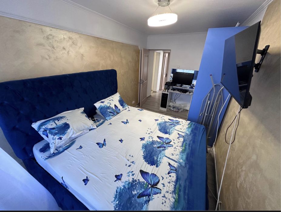 Vand apartament 3 camere