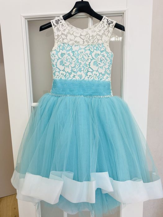 Продам платье для девочки