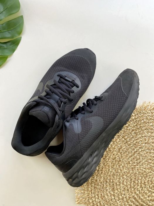 Nike revolution 6