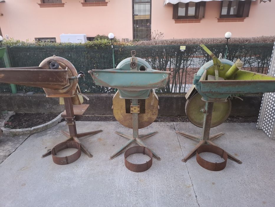 Moară cereale la cardan