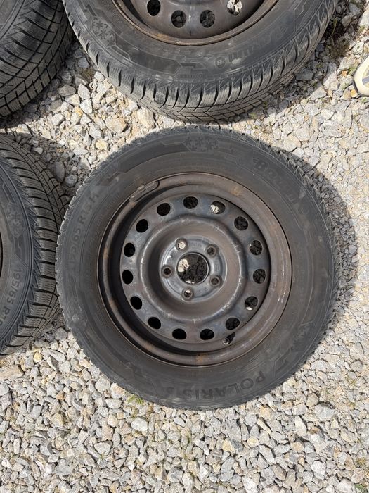 4бр. жел. джанти с тасове 15” 5 х 114.3 със зимни гуми  за Hyundai i30
