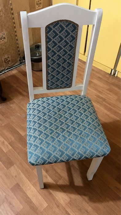 Продам стулья 4 шт