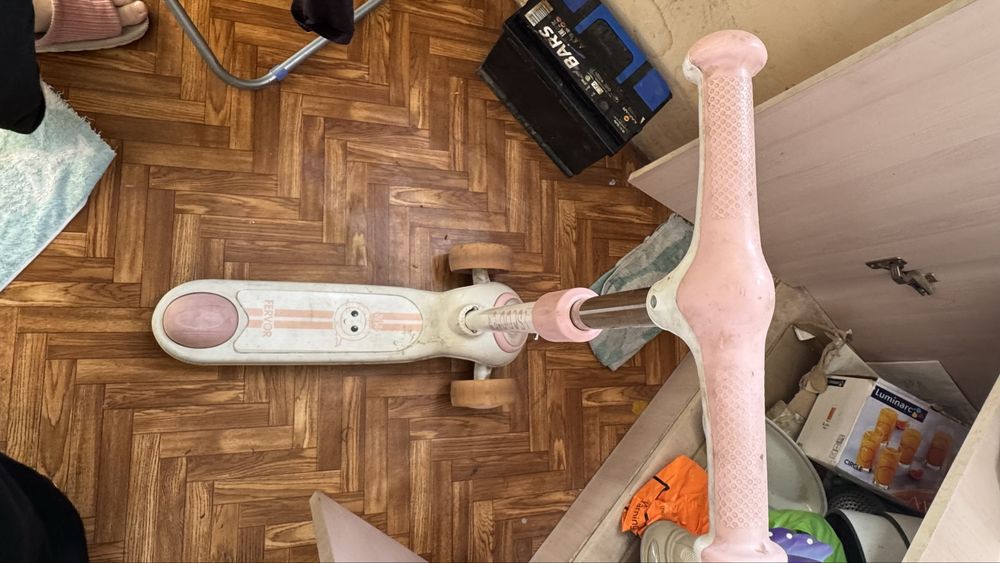 Продам самокаты, один трюковой второй простой,