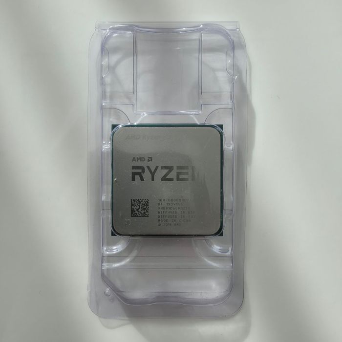 Процессор AMD Ryzen 7 3700X OEM