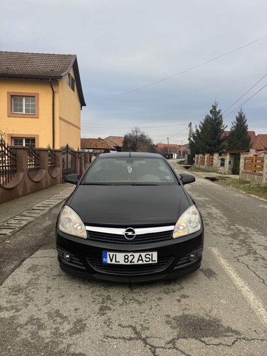Opel astra h twintop