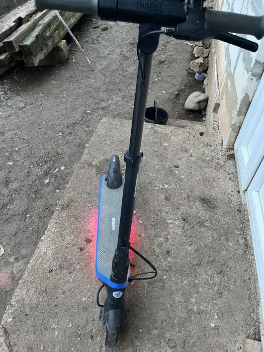 Vând trotinetă electrică pentru copii