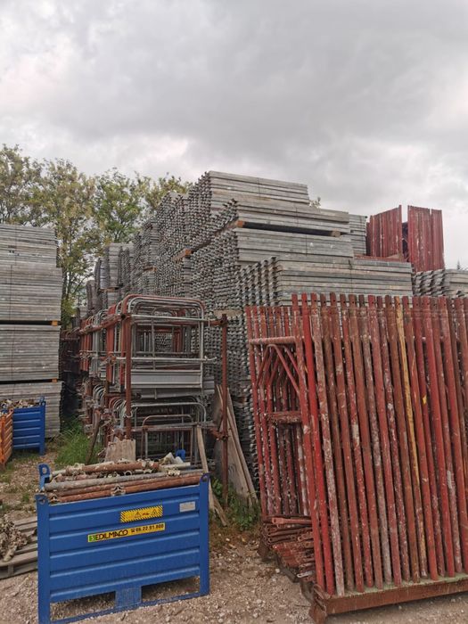 Скеле италианско фасадно 10000кв със сертификат