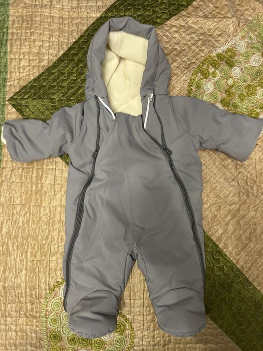 Продается конверт + комбинезон