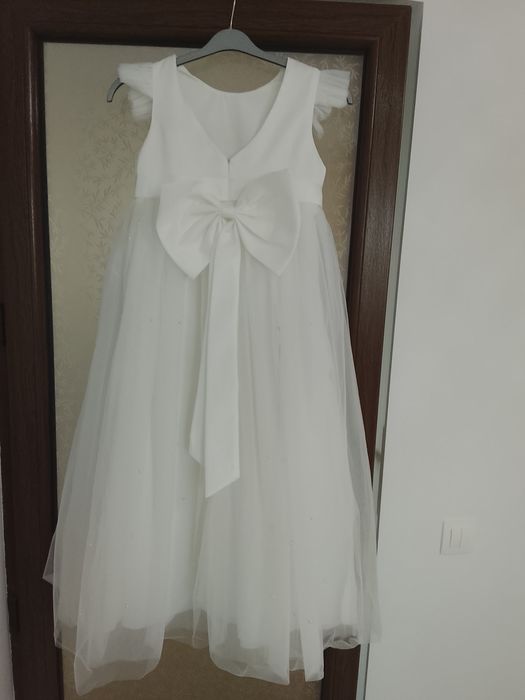 Rochie eleganta fete