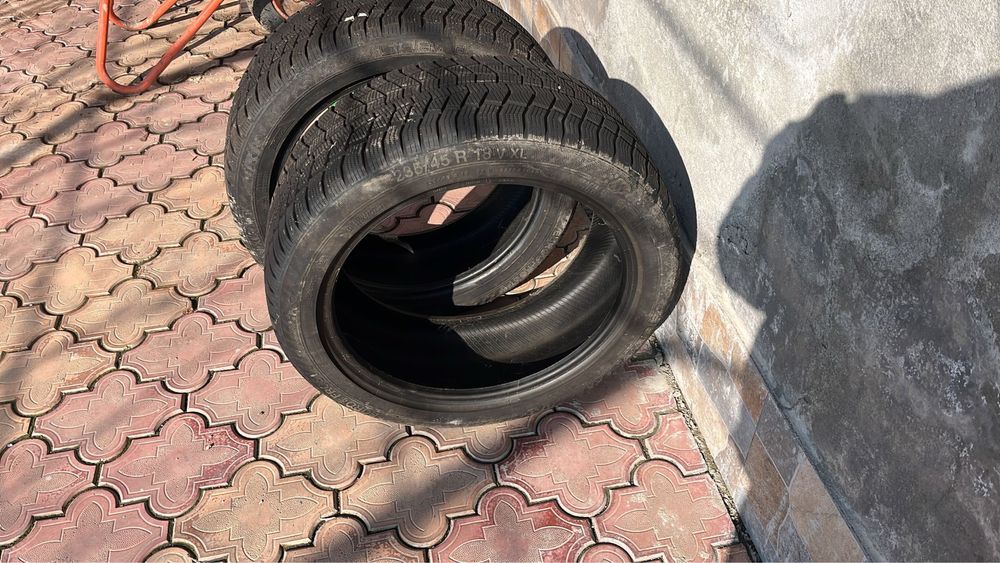 cauciucuri iarna 235/45 R18