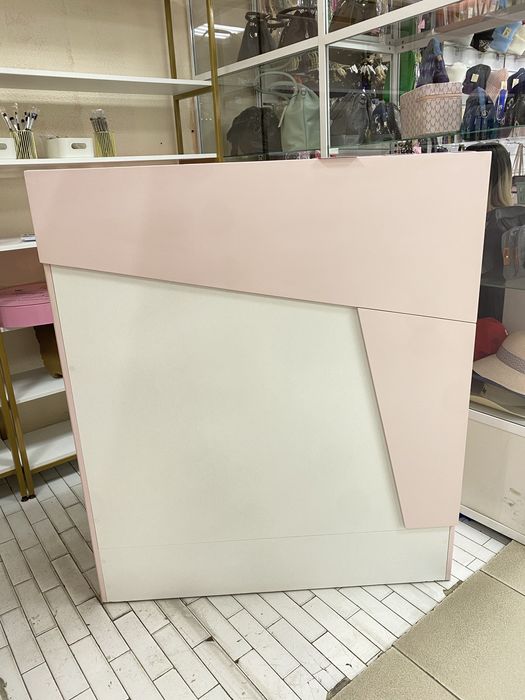 Продается ресепшн